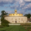 1826 Round Stone Barn